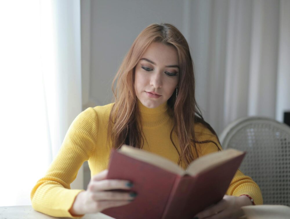 Para seguir um checklist eficaz antes, durante e depois de ler um texto, é fundamental preparar-se, ativamente engajar-se com