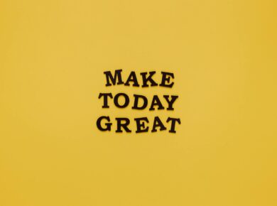 Para saber como a má interpretação de texto gera conflitos nas redes sociais, é fundamental entender que a ausência de entona