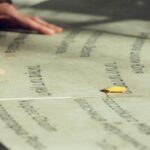 Para Denotação vs. Conotação, o sentido das palavras altera a interpretação fundamentalmente: denotação refere-se ao signific