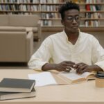 Para a gestão de tempo na leitura de textos de apoio, o ideal é variar conforme a complexidade e seu objetivo. Inicie com uma