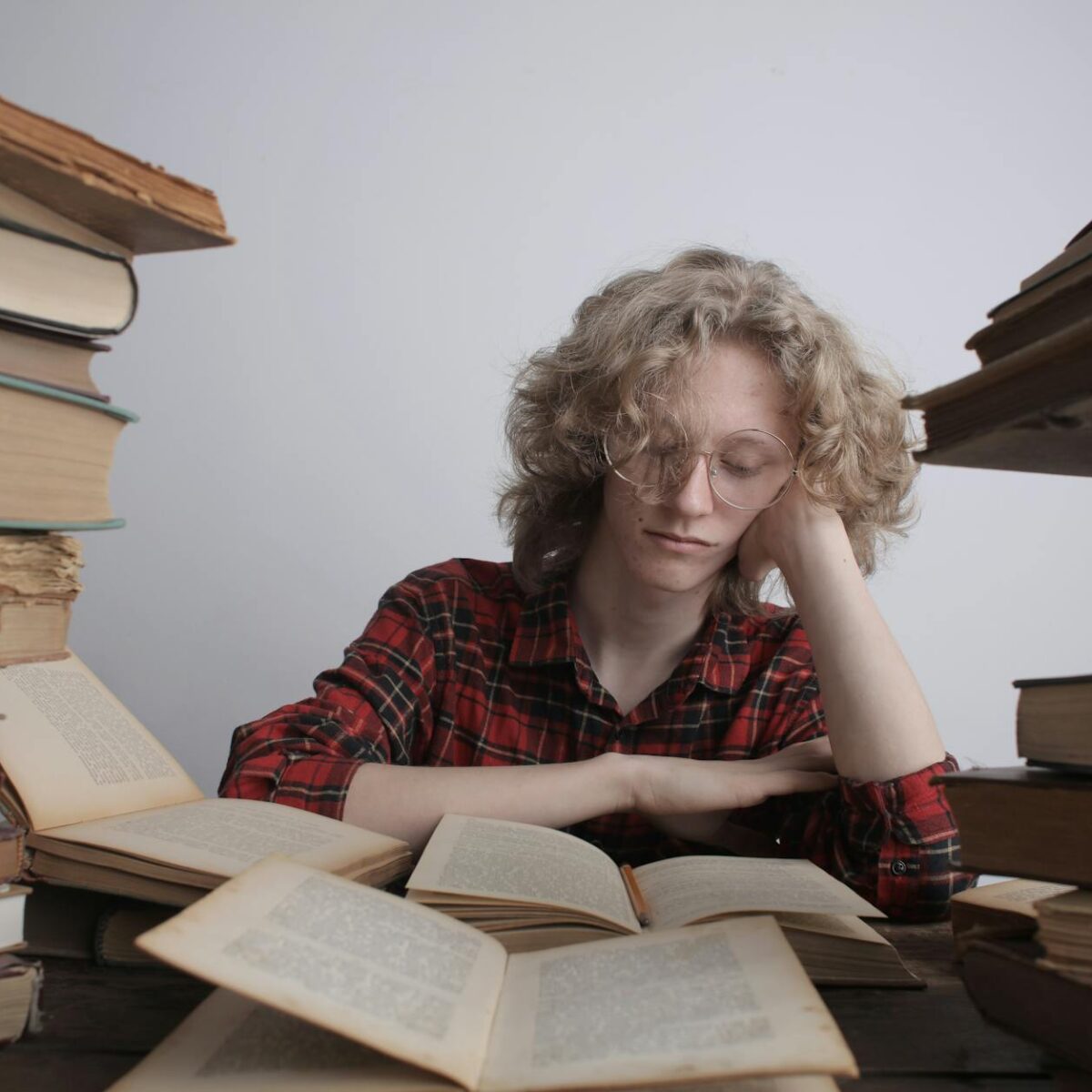 Para **mapas mentais aplicados à interpretação de textos complexos**, utilize-os para visualizar a estrutura do conteúdo, ide