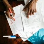 Para entender o que são inferências e como fazê-las corretamente, saiba que inferências são conclusões lógicas tiradas a part